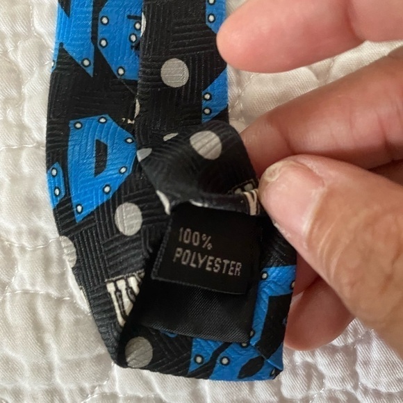 Nwt Ralph Marlin neck tie with Steve Austin Logo repeat @ 1998 Titan Sports inc - Picture 7 of 7